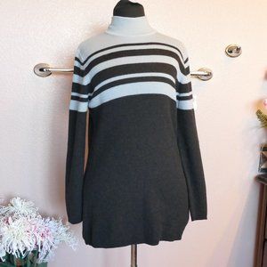100% Wool Valerie Stevens Sweater- Size M